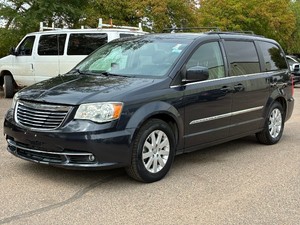 2014 CHRYSLER TOWN AND COUNTRY TOURING 124k Miles (NO RESERVE)