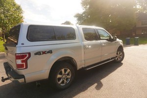 2019 Ford F-150 XLT 4 Door 4 x 4 Crew Cab Truck With Color Coordinated Topper