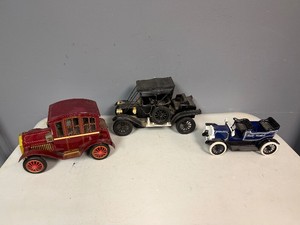 Vintage 1950s Rosko Grand-pa Car Tin Litho Battery Operated Toy Car, New Bright Model T Battery Operated Toy Car and Vintage Toy Car