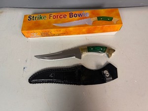 12 Strike Force Bowie Brass Bolster, Green Pakka Wood Handle