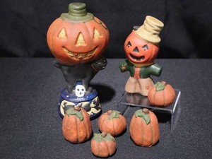 Vintage Walnut Ridge Collectibles Halloween Pumpkin Figures