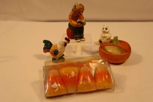 Halloween Decor Mixed Lot - Pumpkin Dish, Figurine, Rooster & Pumpkins