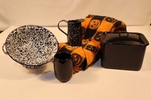 Halloween Tablecloth & Mini Metal Kitchen Accessories Mixed Lot
