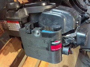 BRIGGS AND STRATTON MOTOR