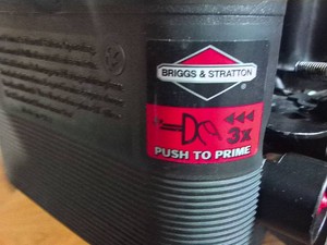 BRIGGS AND STRATTON MOTOR