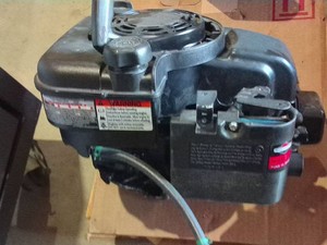 BRIGGS AND STRATTON MOTOR