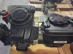 2 BRIGGS AND STRATTON MOTORS