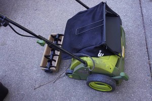 Sunjoe Electric Dethatcher