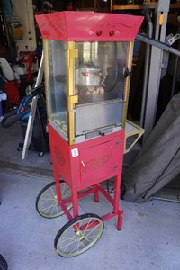 Retro Style Commercial Popcorn Machine
