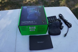 Razor Tartarus V2 Mecha-Membrane Gaming Keyboard