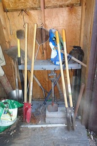 Pole Hole Diggers and Shovels