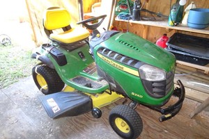 John Deere S240 Riding Lawn Mower - Only 65 Hours