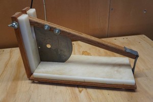 Homemade Manual Tabletop Cutter Made By Swedish Mafia