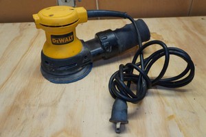 DeWalt Random Orbit Palm Sander
