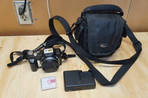 Sony Cyber-Shot DSC-H3 Digital Camera and Accessories