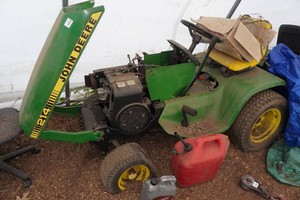 John Deere 214 Ride-On Garden Tractor