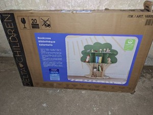 Kids tree bookcase