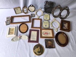 AntiqueVintage Picture Frames - Lot of 23