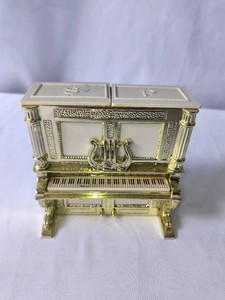 Upright Piano Salt and Pepper Shakers