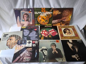 Vinyl Records-lot of 10-Johnny Cash,Willie Nelson ect.