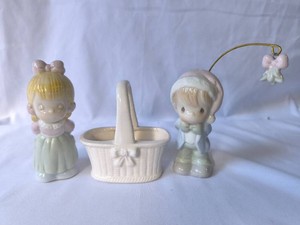 Salt and Pepper Shaker Set-Precious Moments