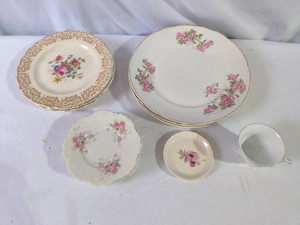 VINTAGE Floral Small Dinner Plates, Saucers, and Teacups  -14-piece lot