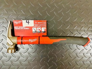 -NEW- Milwaukee 19 oz Smooth Face FIBERGLASS HAMMER w Magnetic Nail Set - 48-22-9316