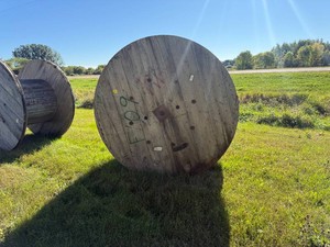 Wooden cable spool  7