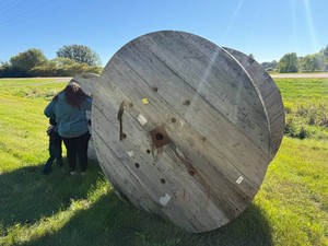 Wooden cable spool  7