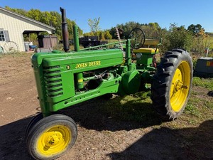 John Deere B with no 5 Mower