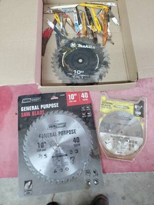 Lot of saw blades