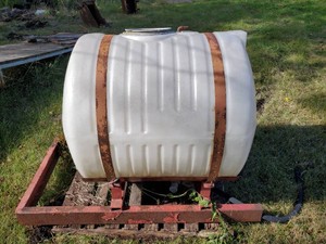 Sprayer tank and frame