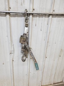 Come-a -long ratchet winch