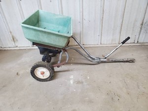 Red Devil Broadcast Seeder