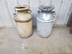 2 cream cans