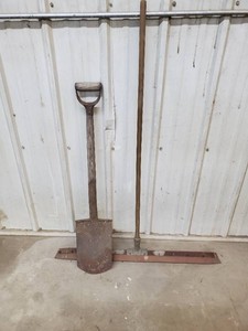 Tree spade and floor squeegee
