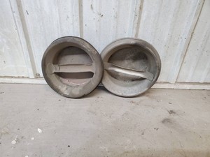 2 cream can lids