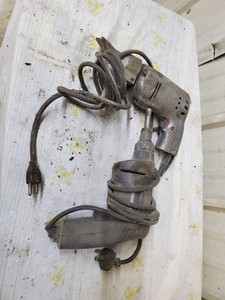 Kett power shear and Black and Decker Screw Gun