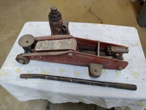 Floor jack and bottle jack