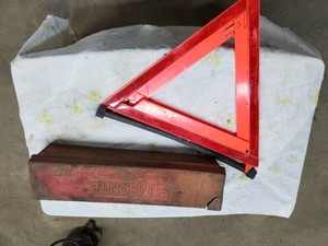 Lot of 3 Stimsonite emergency warning triangles and carrying case