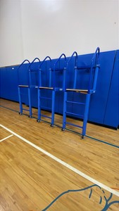 PORTER JUDGES STANDS