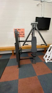 CYBEX CHEST PRESS MACHINE
