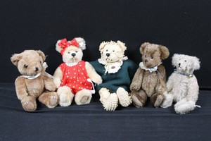 Collectible Bear Co., Bears by Joyce & Teddy Bears Mixed Lot (Lot of 5)