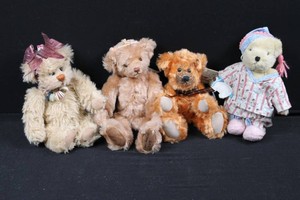 Muffy VanderBear, Cranberry Mountain & Wiley Teddy Bears (Lot of 4)