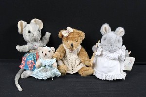 Beatrix Potter Hunca Munca, Clare Mouse & Teddy Bears Mixed Lot of 4