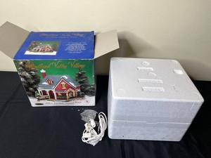 Lighted Porcelain House - Heartland Valley Village Dickens Village In Orig Box