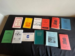 Community Cookbooks - Minnesota Church & School Mixed