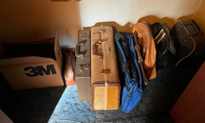 Luggage & 1988 Olympic Games Books Mixed Lot
