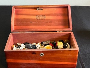 Vintage Buttons - Mini Lane Cedar Chest Assortment - no key