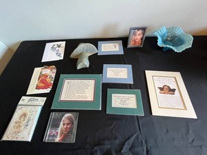 Vintage Blue Opalescent 3 Footed Ruffled Bowl & Greeting Card Mixed Lot - Russ, Julie Day & Ian Hagara